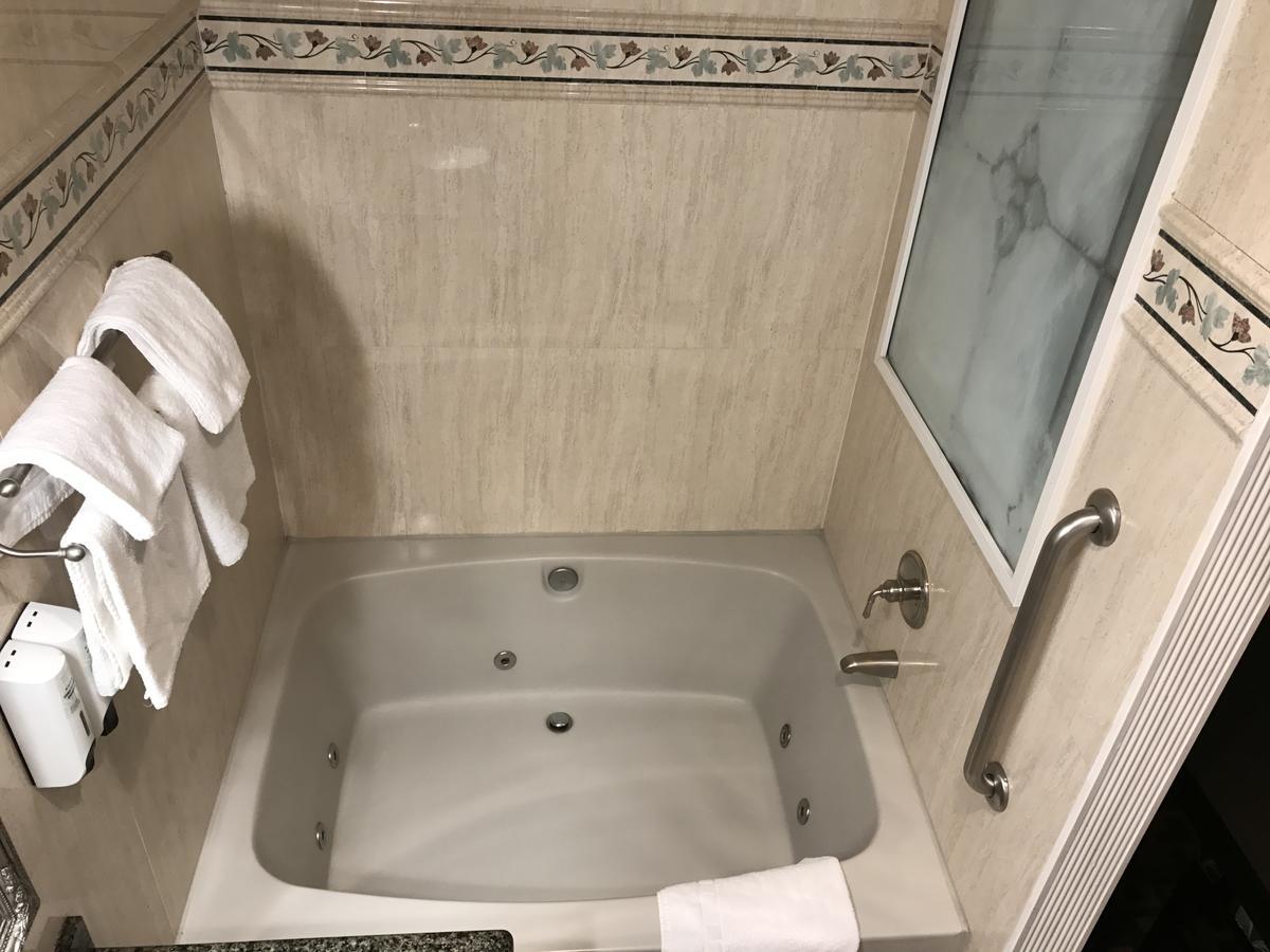 Castaic Inn Six Flags Valencia Экстерьер фото