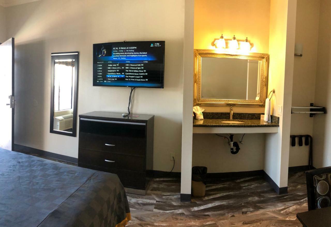 Castaic Inn Six Flags Valencia Экстерьер фото